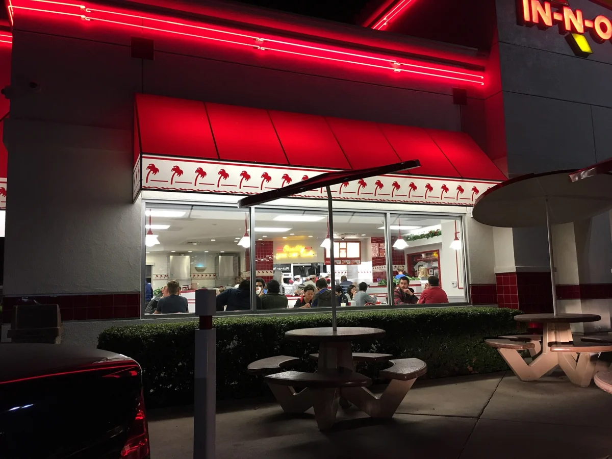 An In-N-Out Burger restaurant building and drive-thru in Dublin, California